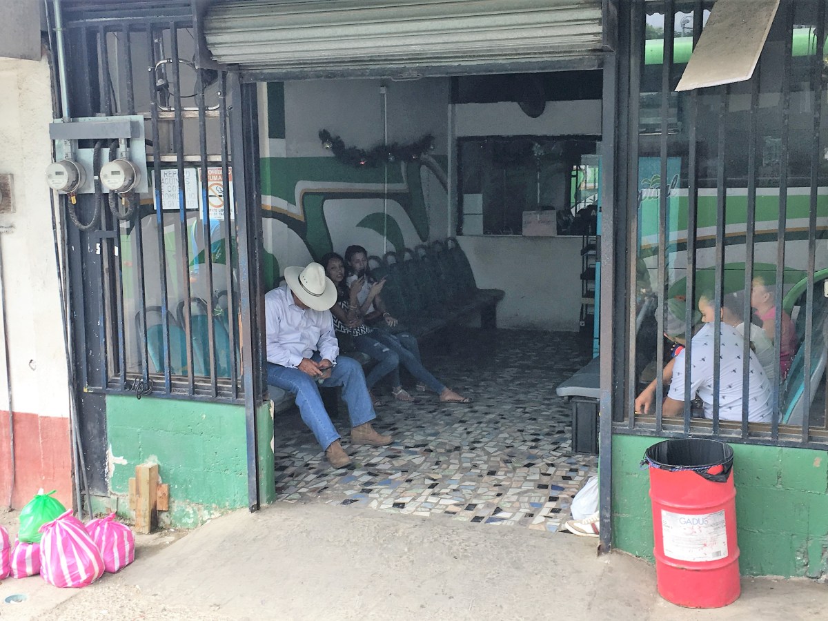 Boquete Panama to Uvita Costa Rica by Bus- Crossing the&nbsp;Border